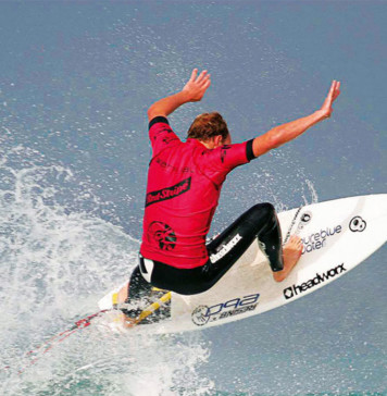 Learn to Surf with British Pro Johnny Fryer Learn to surf with pro surfer Johnny Fryer